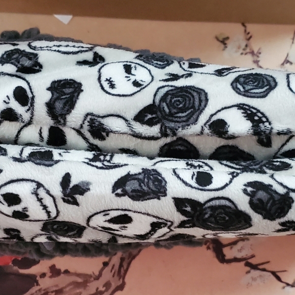 NWOT Disney Night before Christmas slippers - Picture 3 of 3